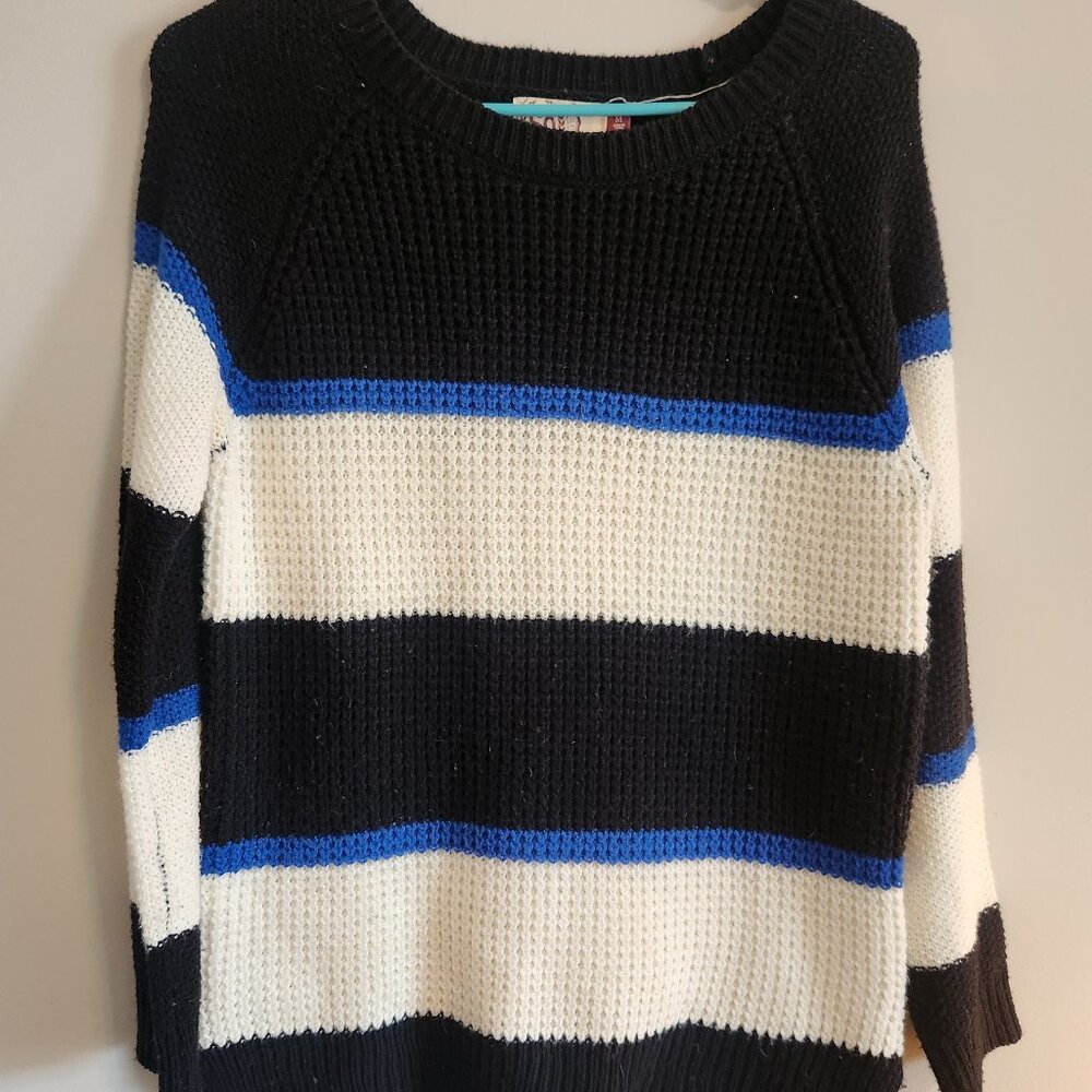 SO Women's Black, White, and Blue Striped Sweater